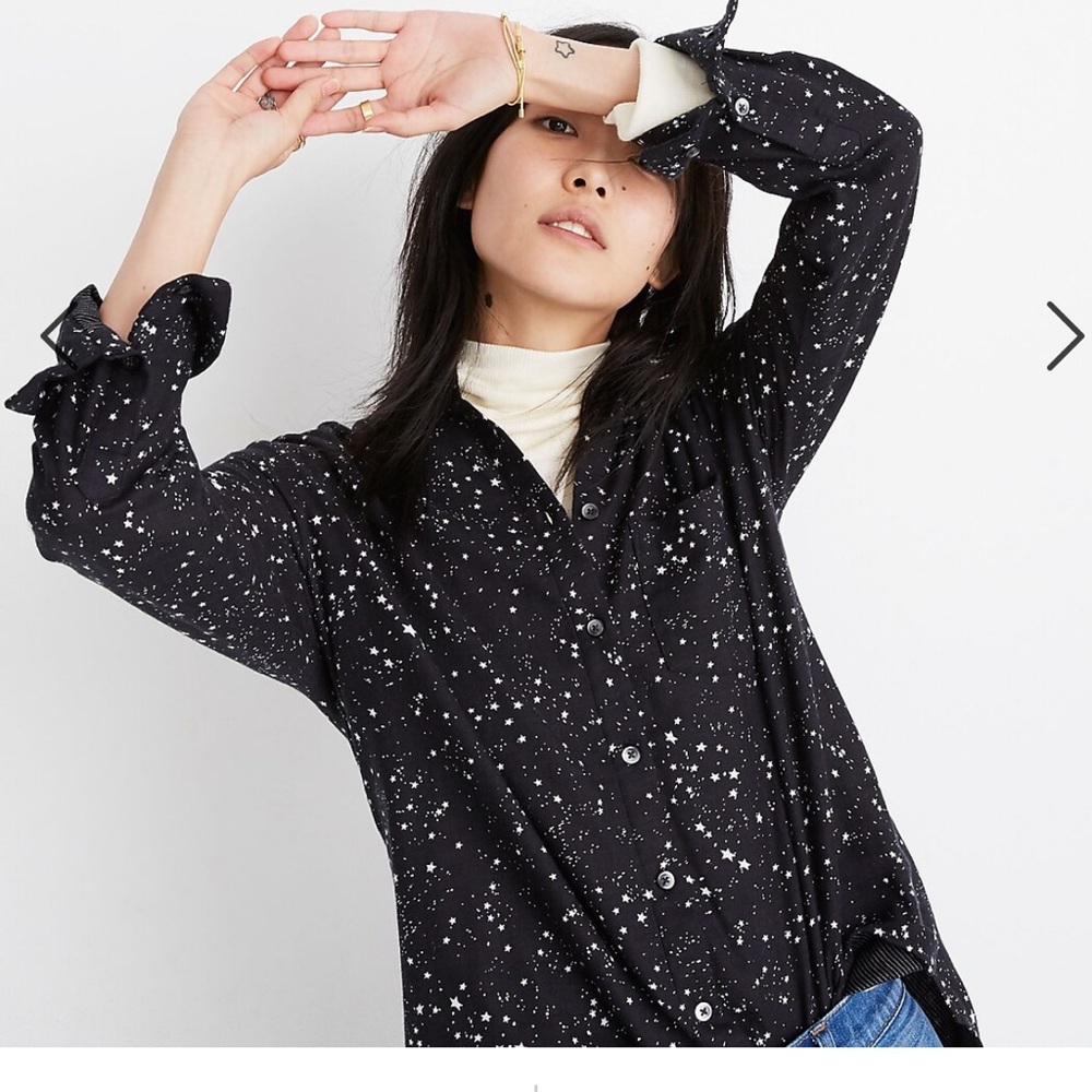 Madewell Oversized Ex-Boyfriend Button Down Shirt in Star Print (light shacket)